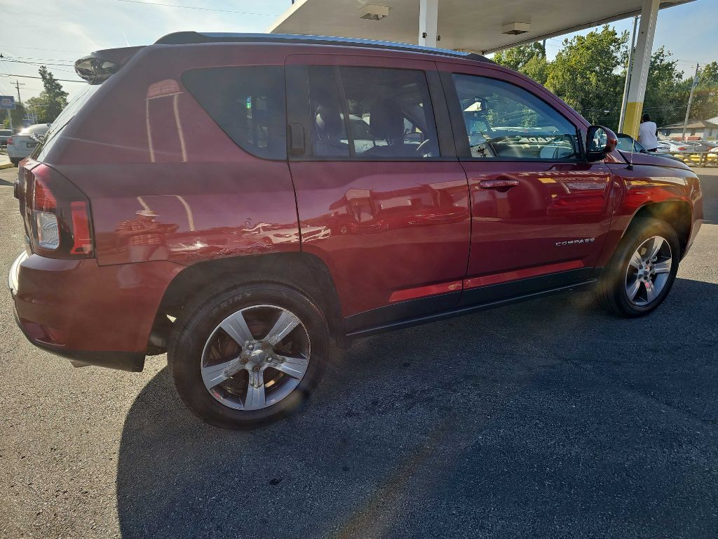 2017 Jeep Compass Image 21