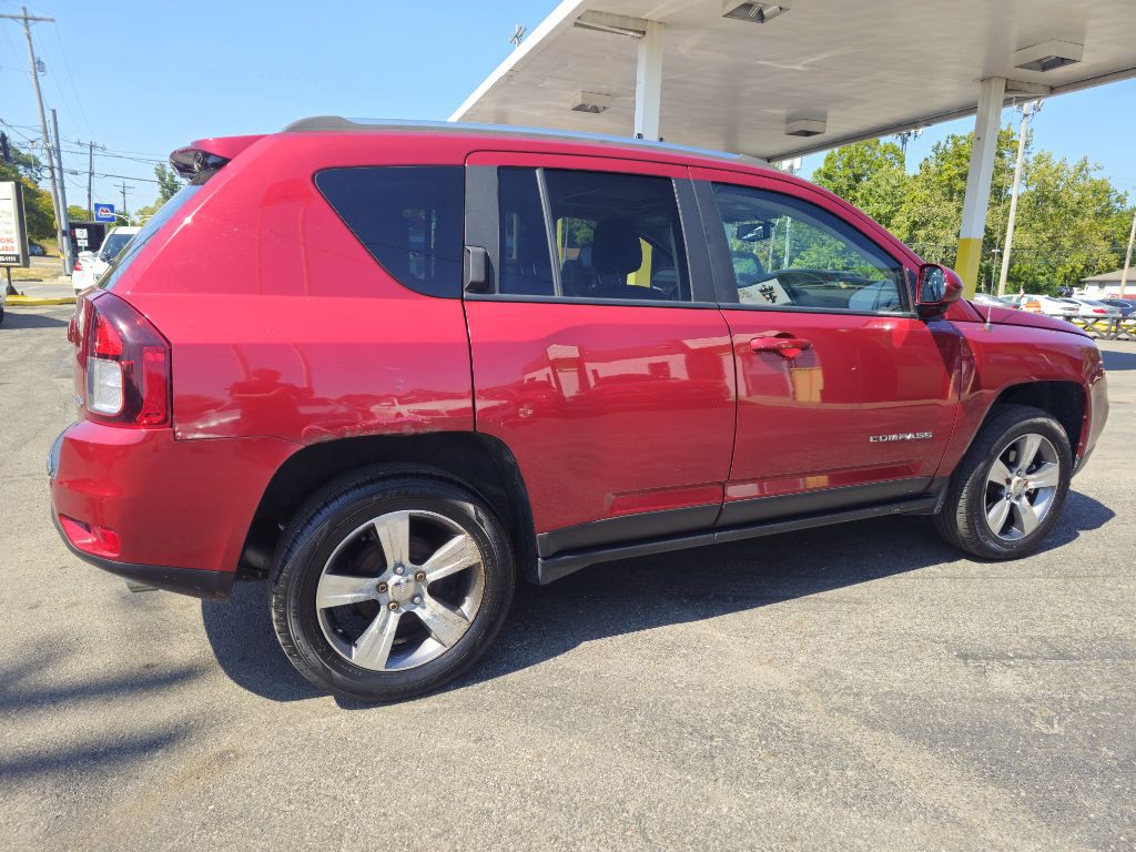 2017 Jeep Compass Image 17