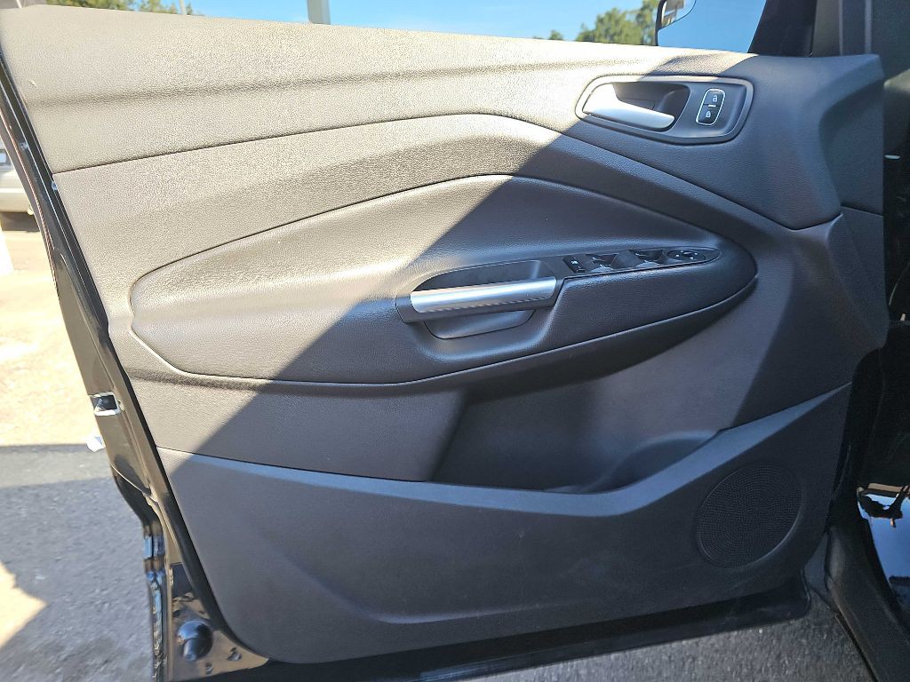 2018 Ford Escape Image 46
