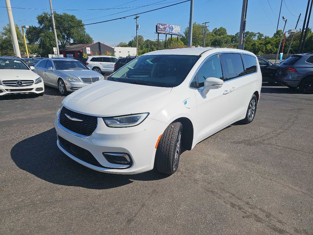 2022 Chrysler Pacifica Image 10