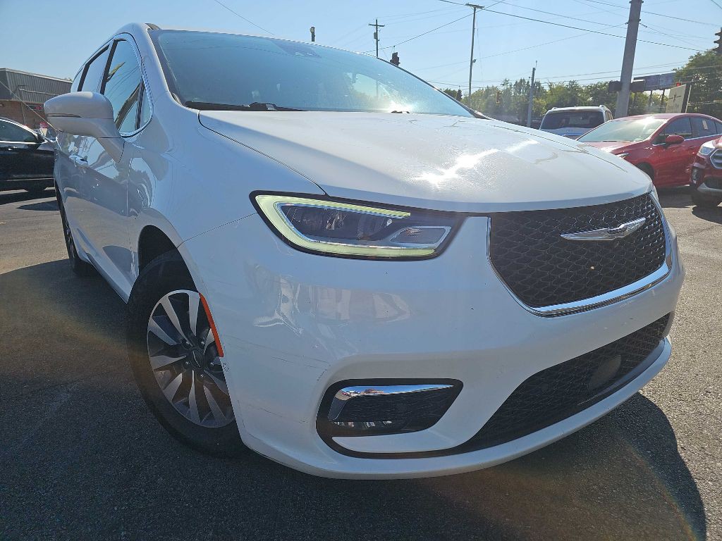 2022 Chrysler Pacifica Image 11