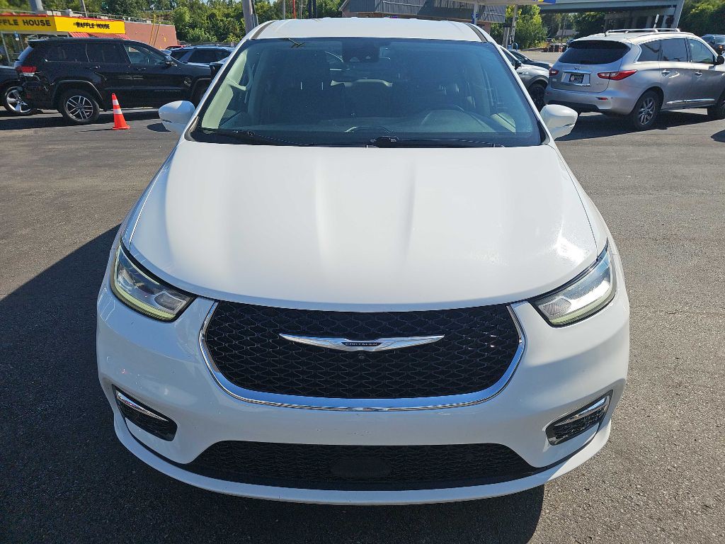 2022 Chrysler Pacifica Image 12