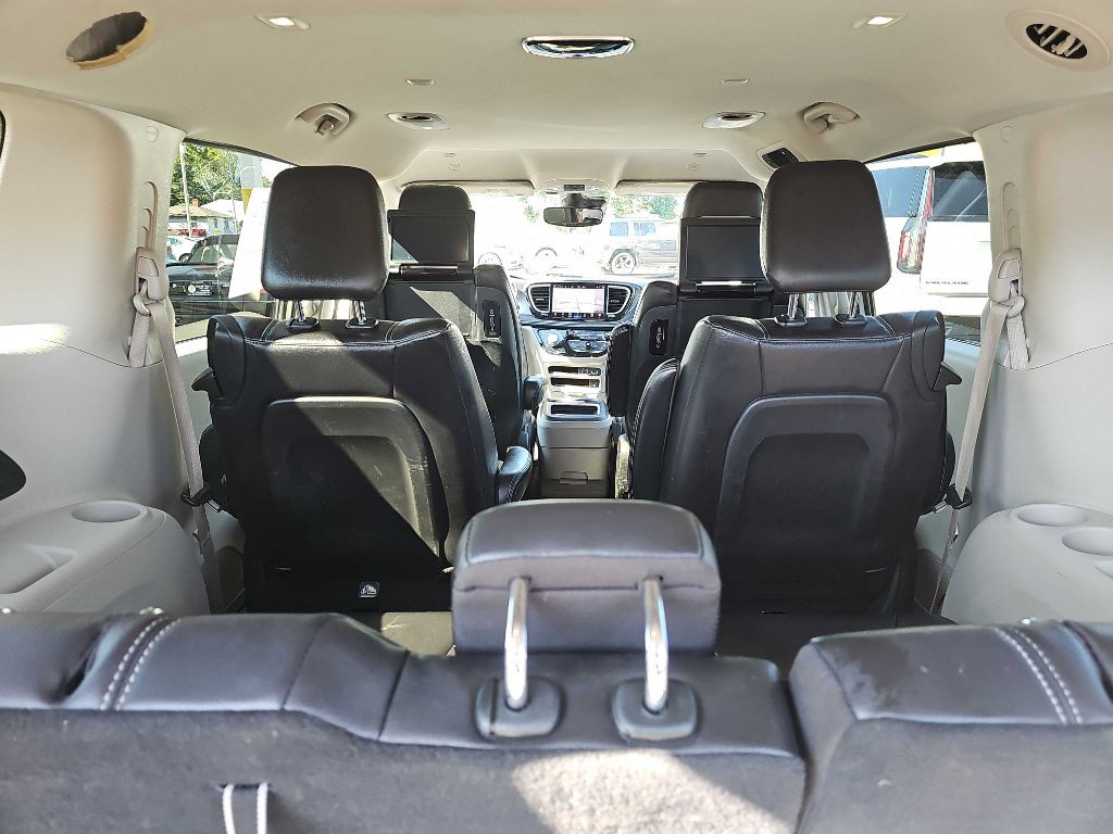 2022 Chrysler Pacifica Image 50