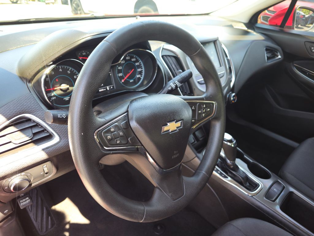 2017 Chevrolet Cruze Image 23