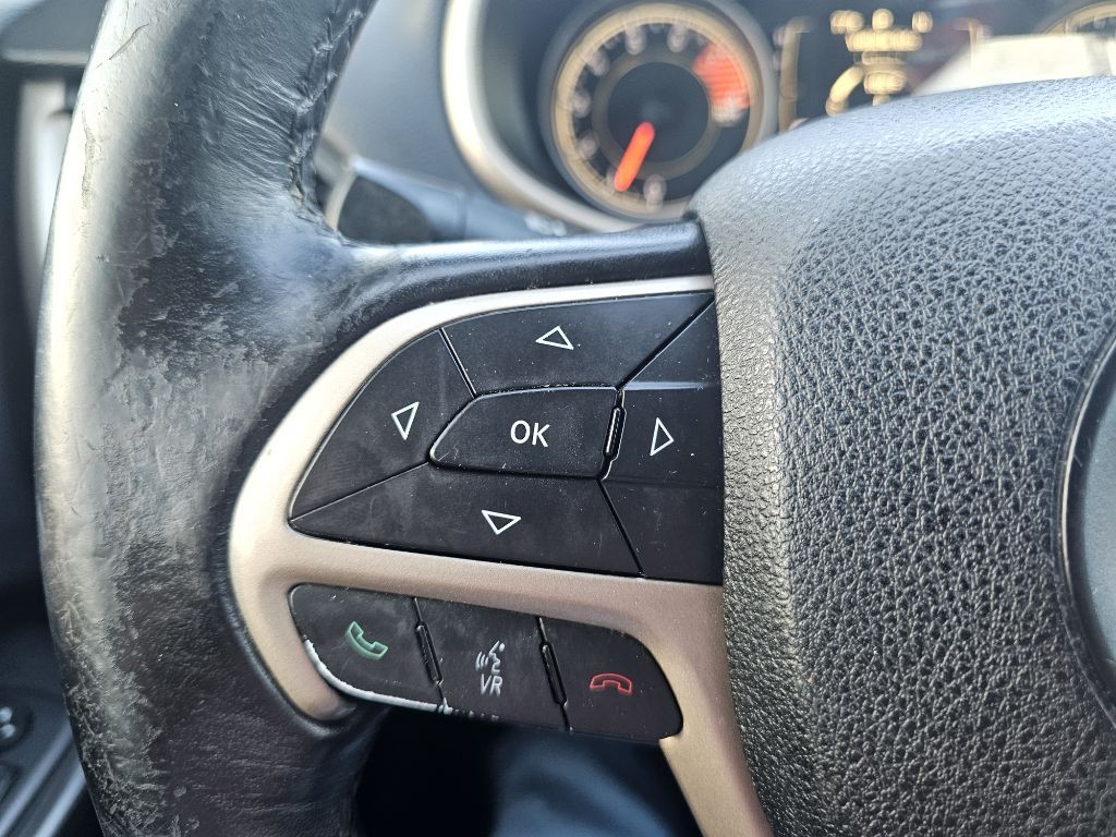 2016 Jeep Cherokee Image 34