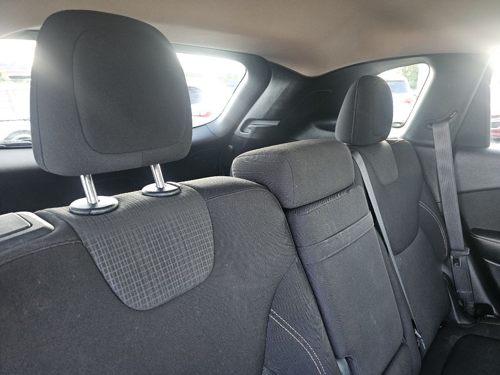 2016 Jeep Cherokee Image 45