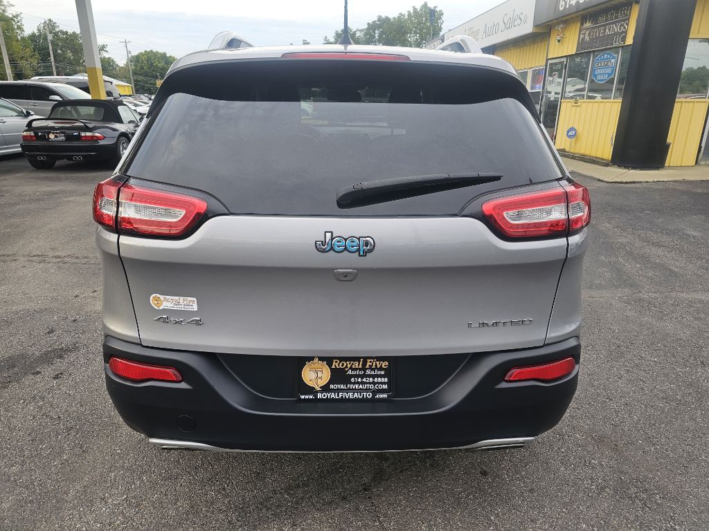 2016 Jeep Cherokee Image 16