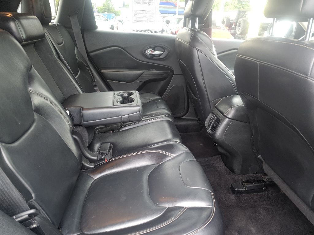 2016 Jeep Cherokee Image 46