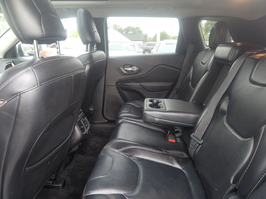 2016 Jeep Cherokee Image 61