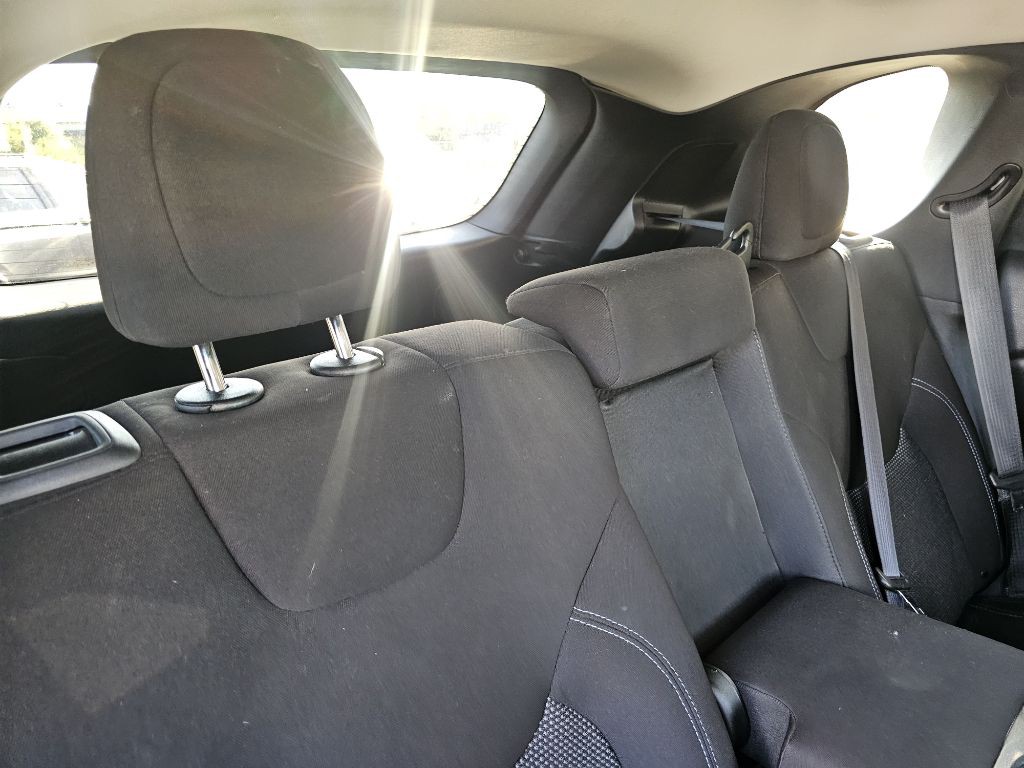 2019 Jeep Cherokee Image 38