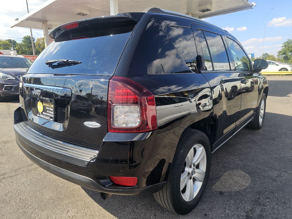 2017 Jeep Compass Image 16