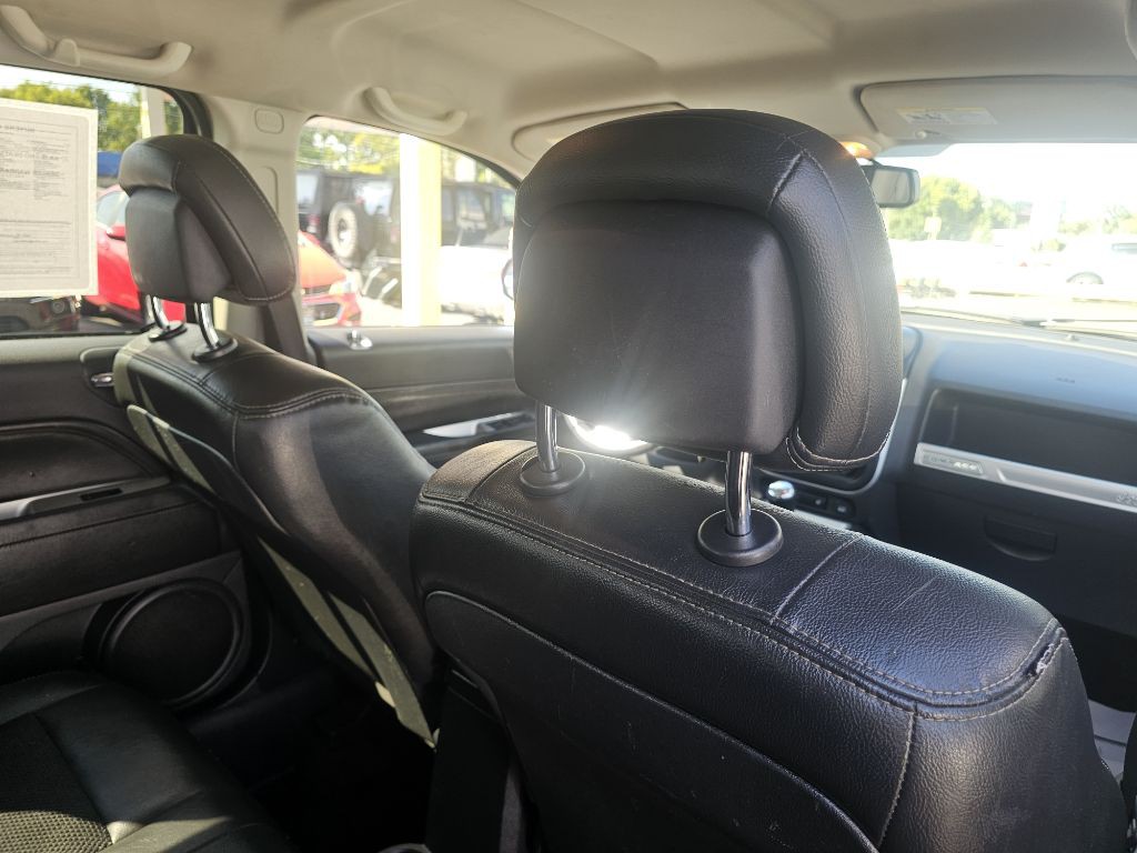 2017 Jeep Compass Image 37