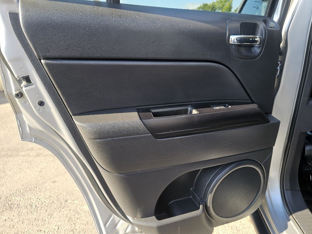2017 Jeep Patriot Image 29