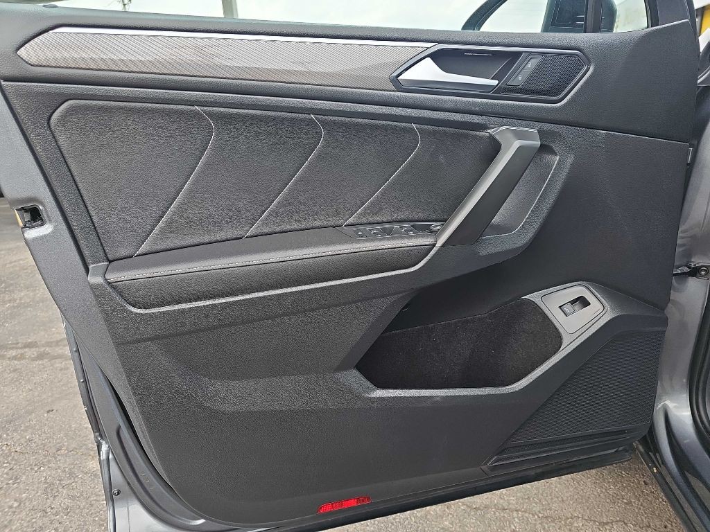 2022 Volkswagen Tiguan Image 38