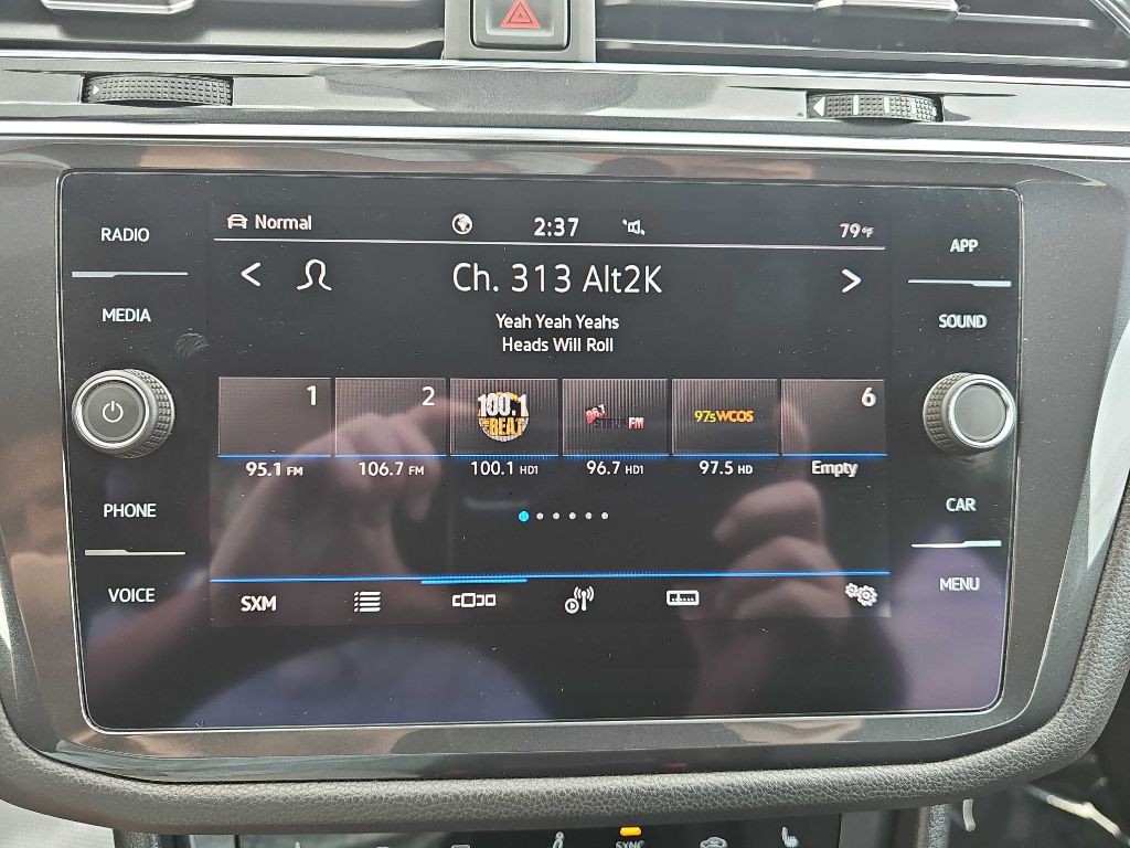 2022 Volkswagen Tiguan Image 42