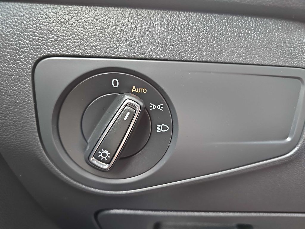 2022 Volkswagen Tiguan Image 55