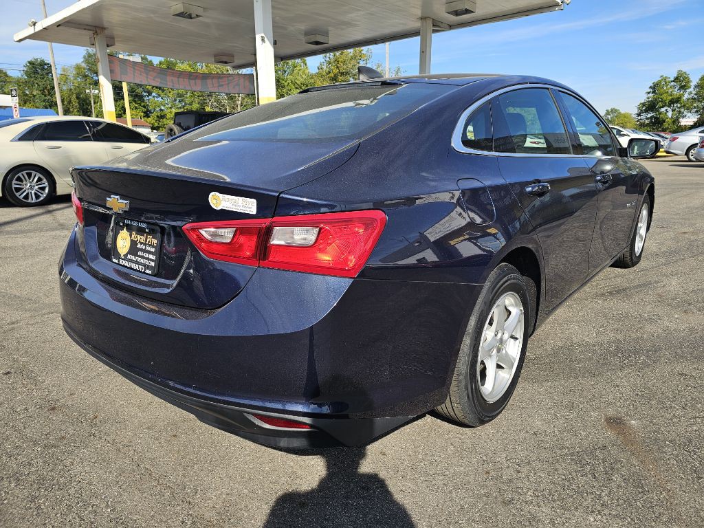 2018 Chevrolet Malibu Image 12