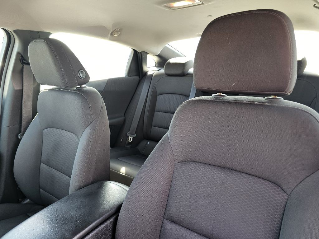 2018 Chevrolet Malibu Image 18