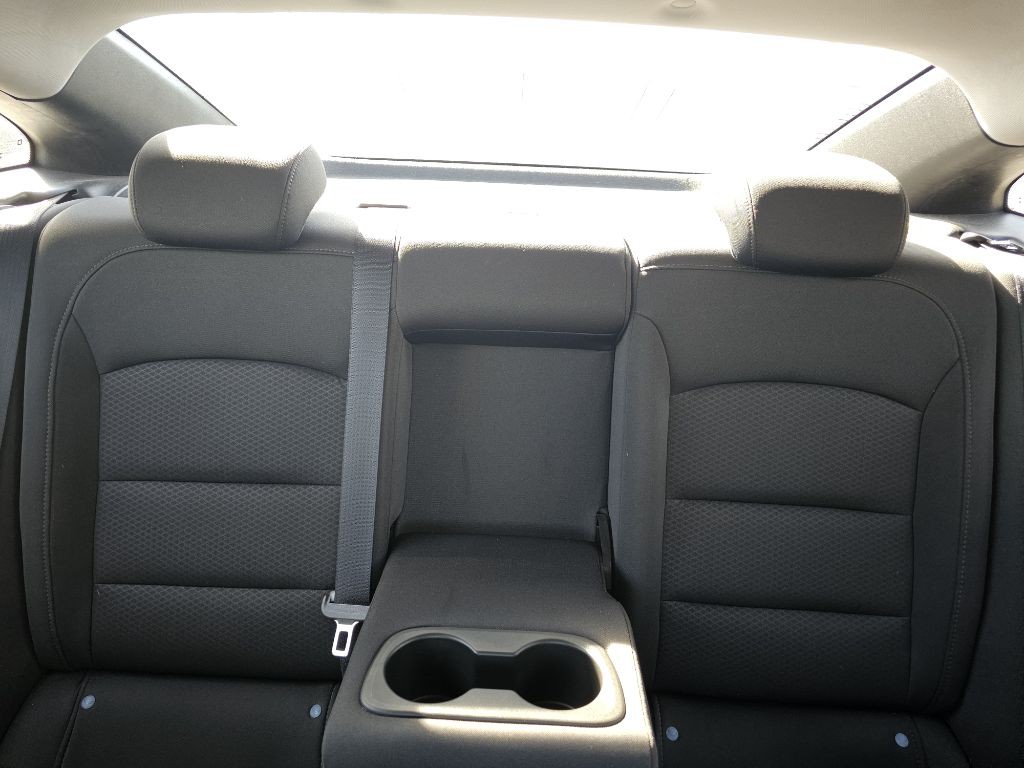 2018 Chevrolet Malibu Image 19