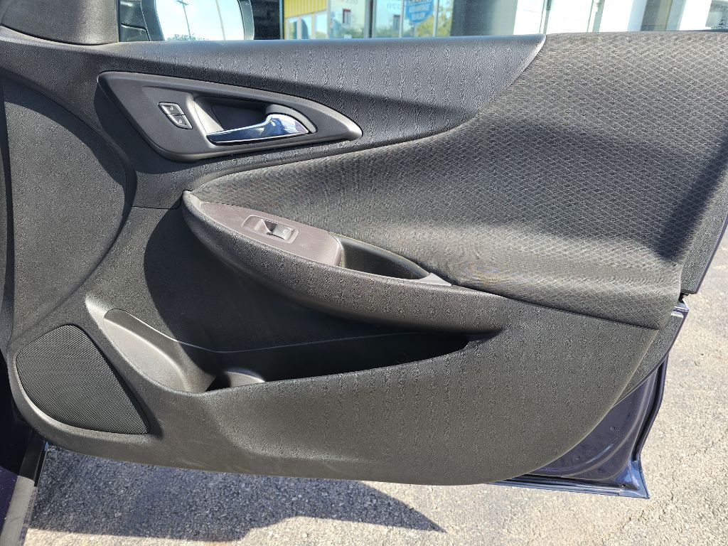 2018 Chevrolet Malibu Image 38