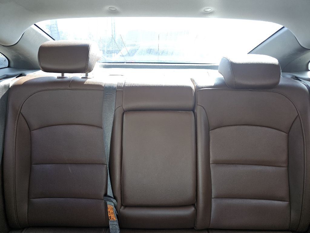 2016 Chevrolet Malibu Image 18