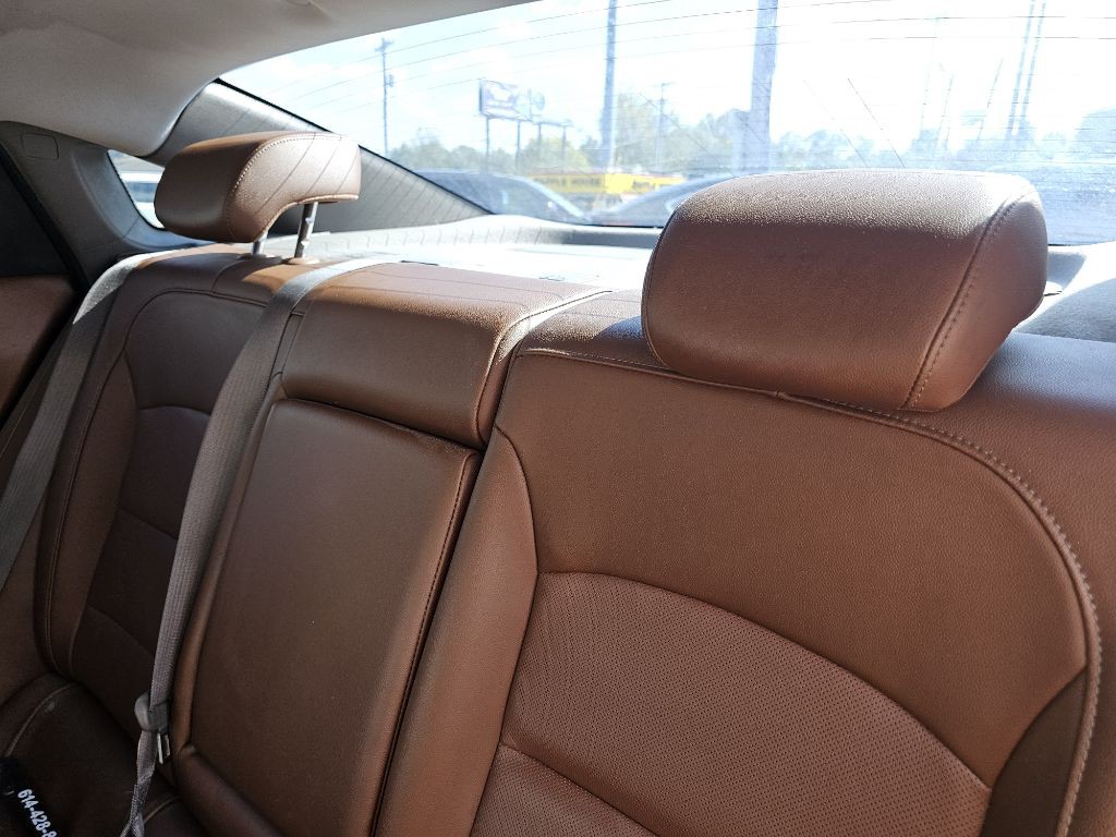 2016 Chevrolet Malibu Image 32