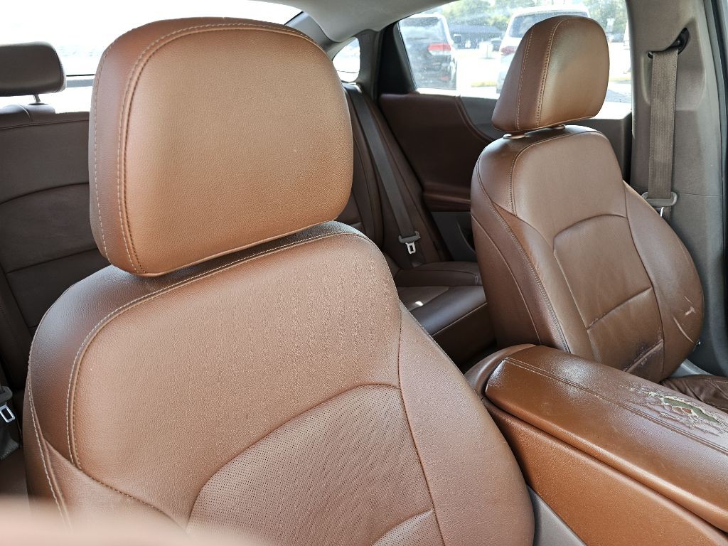 2016 Chevrolet Malibu Image 38