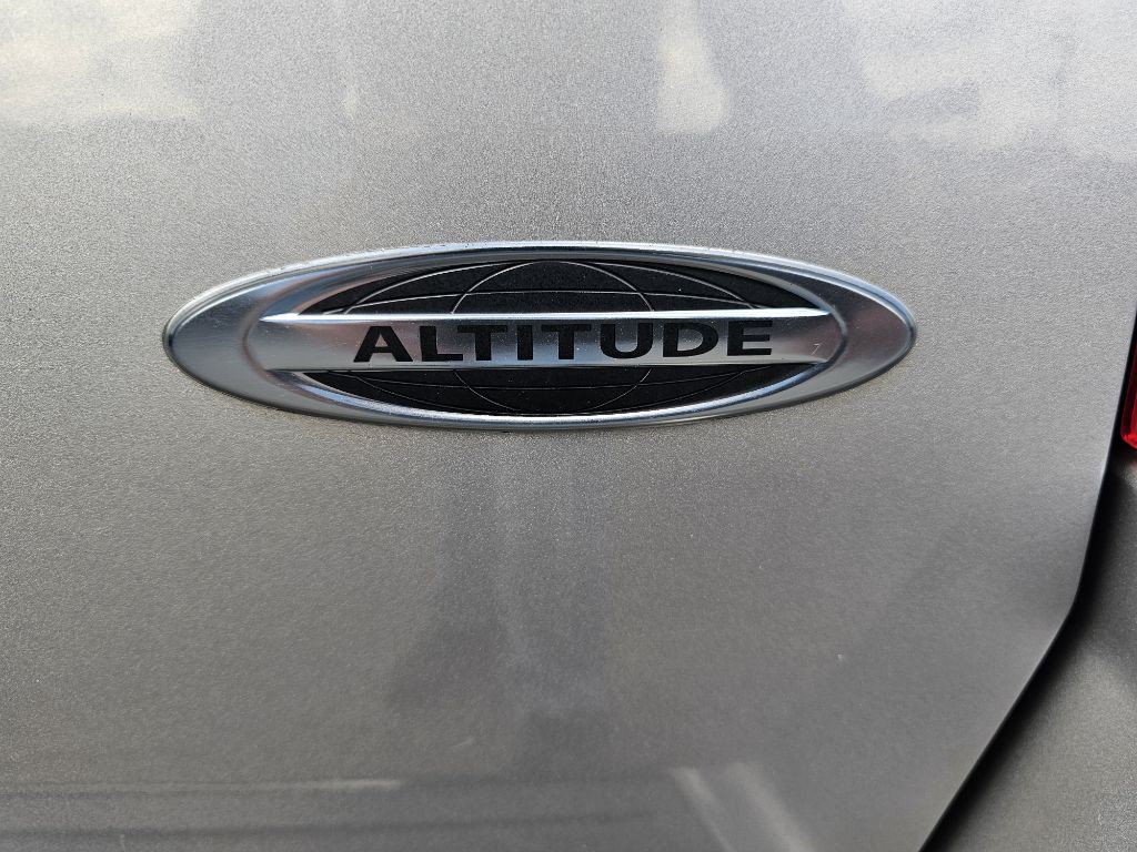 2015 Jeep Compass Image 20