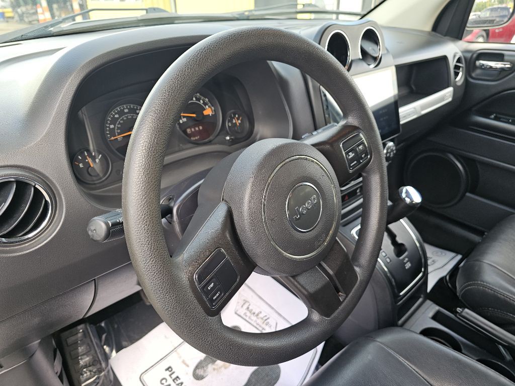 2015 Jeep Compass Image 24