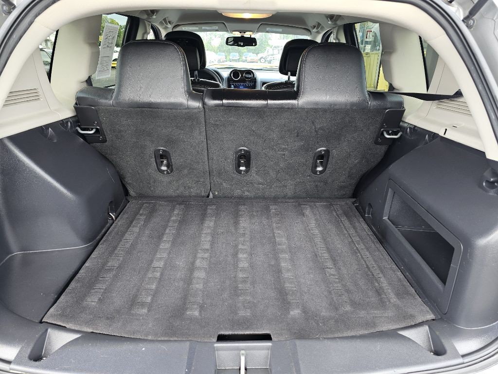 2015 Jeep Compass Image 38