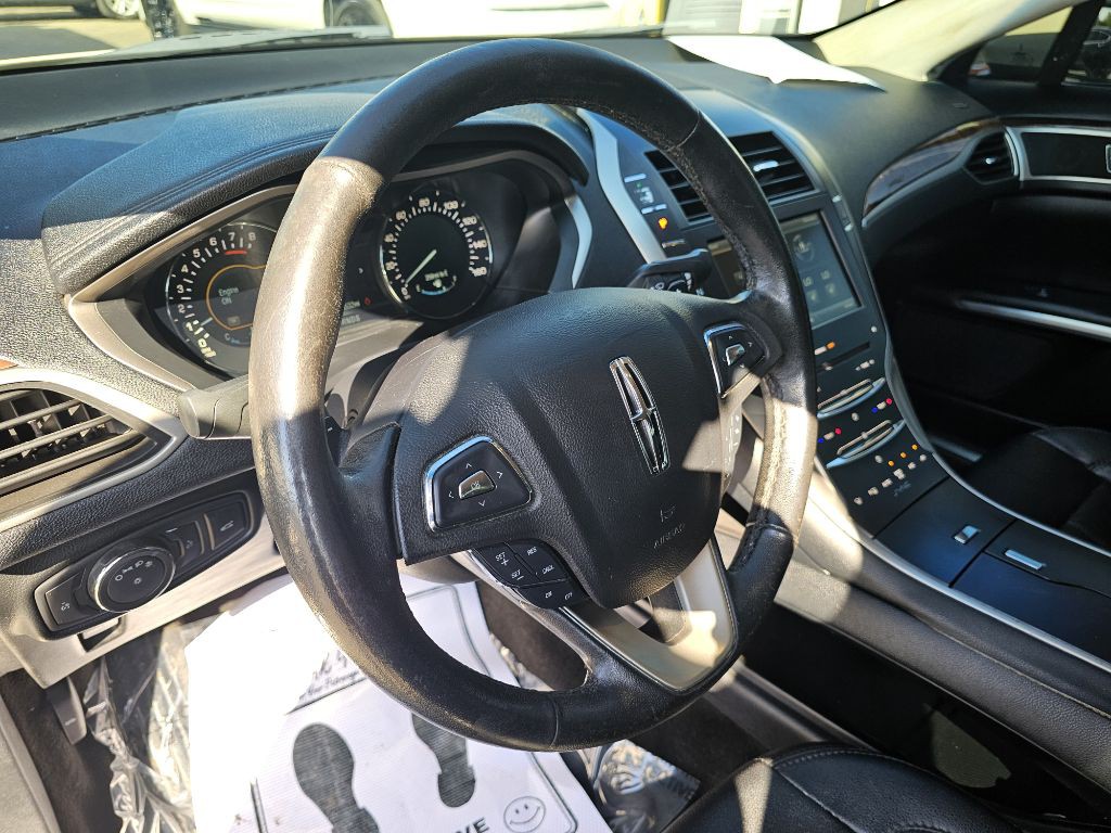 2015 Lincoln MKZ Image 19