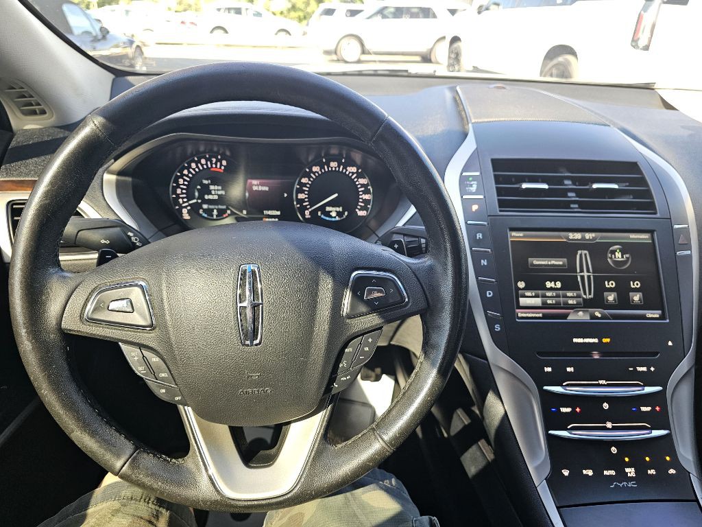 2015 Lincoln MKZ Image 22