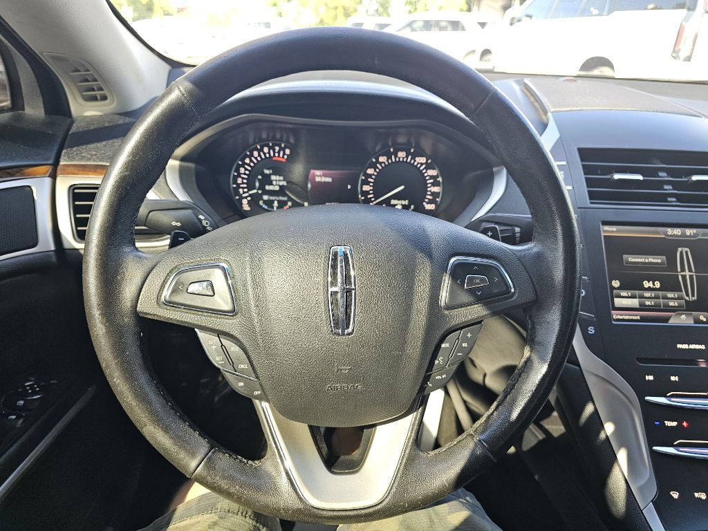 2015 Lincoln MKZ Image 26