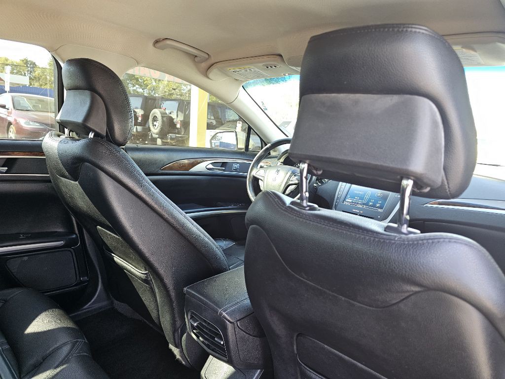 2015 Lincoln MKZ Image 36