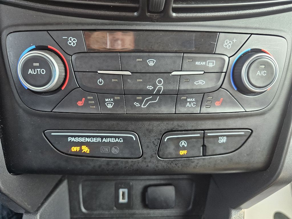 2019 Ford Escape Image 32