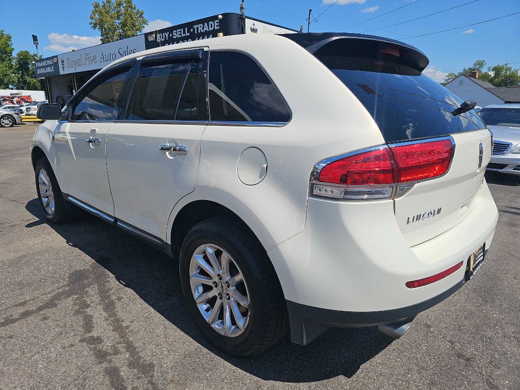 2013 Lincoln MKX Image 16