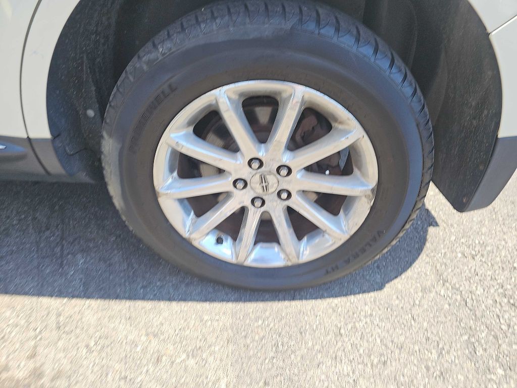 2013 Lincoln MKX Image 25