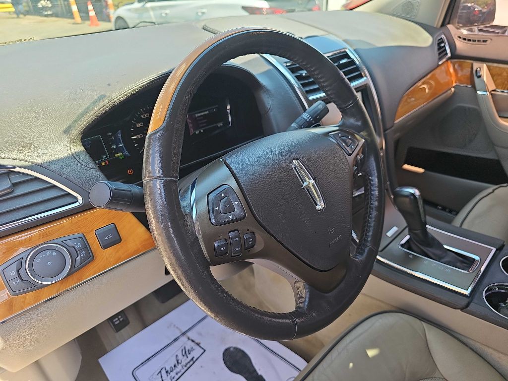 2013 Lincoln MKX Image 28
