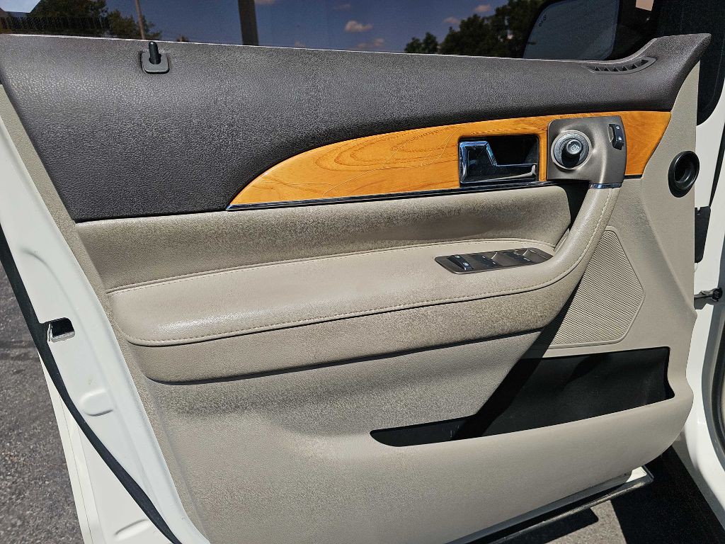 2013 Lincoln MKX Image 32