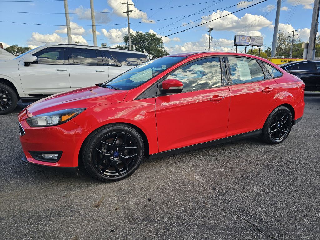 2016 Ford Focus Image 11