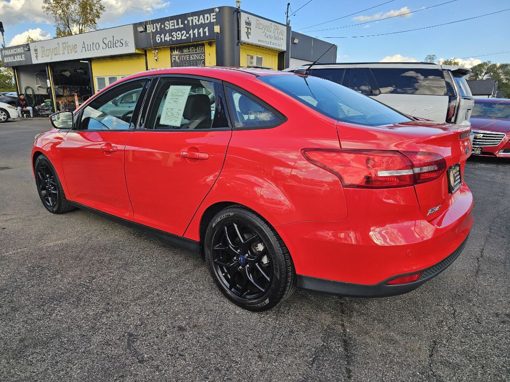 2016 Ford Focus Image 12