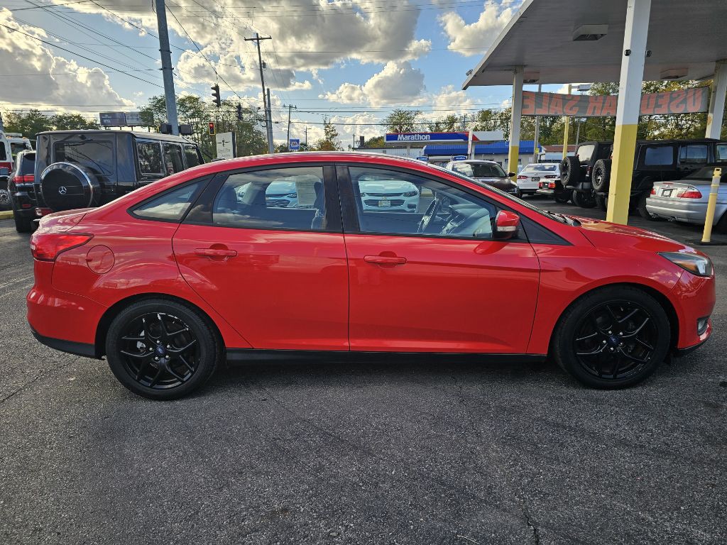 2016 Ford Focus Image 15