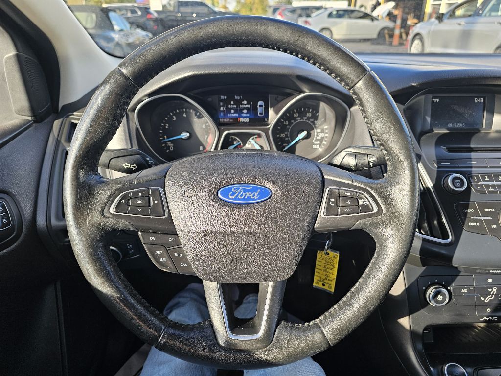2016 Ford Focus Image 31