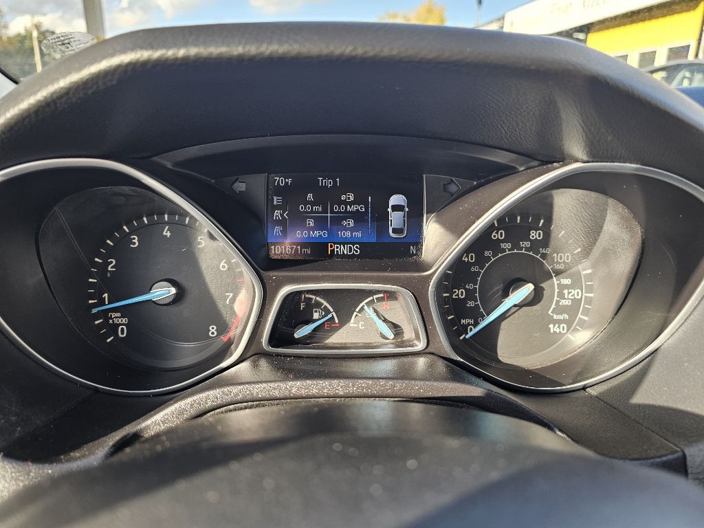 2016 Ford Focus Image 34