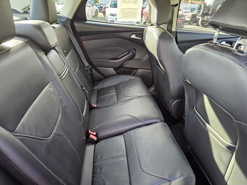 2016 Ford Focus Image 42