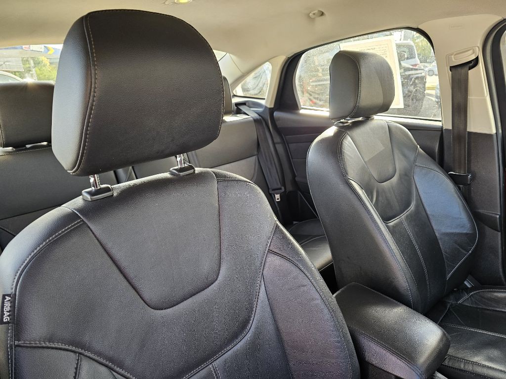 2016 Ford Focus Image 47