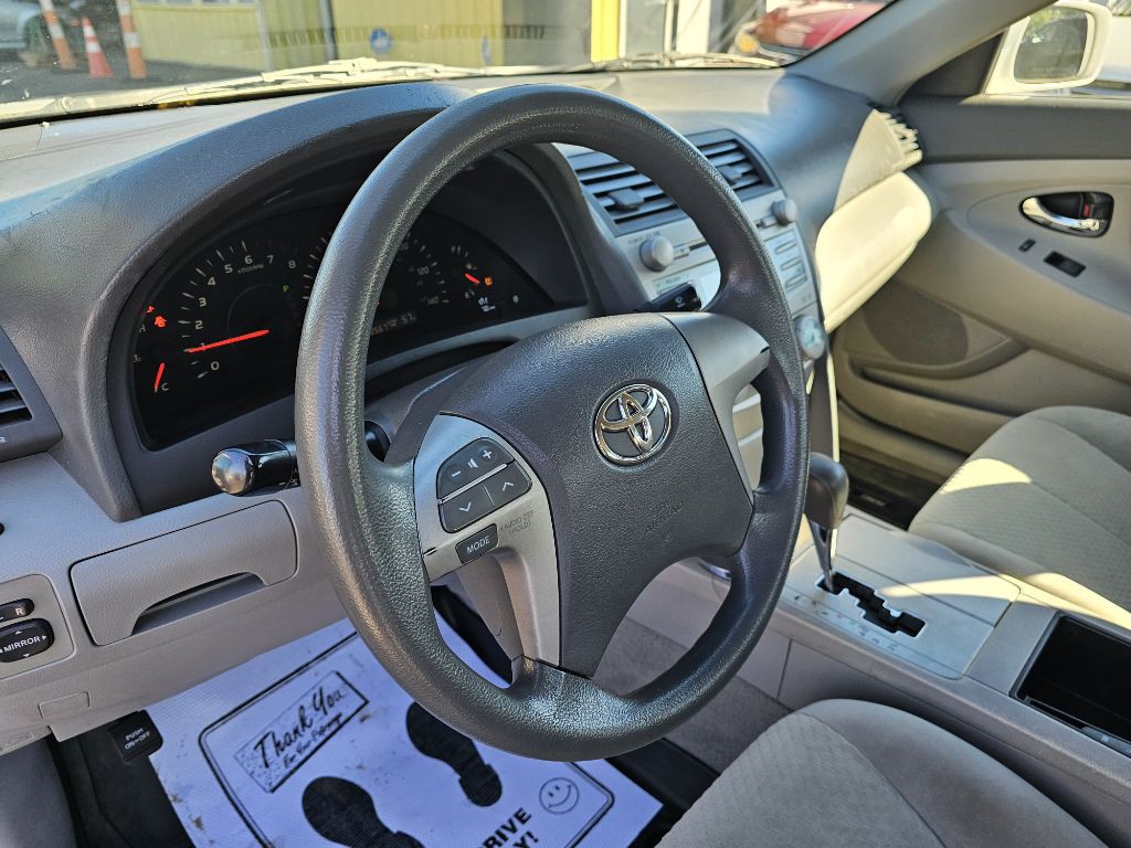 2009 Toyota Camry Image 14