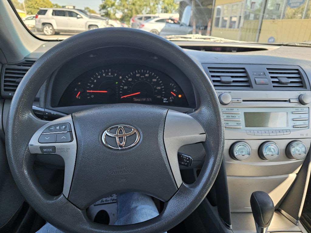 2009 Toyota Camry Image 17
