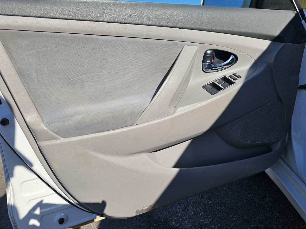 2009 Toyota Camry Image 20