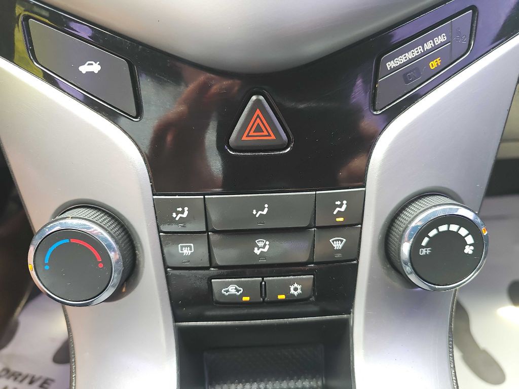 2016 Chevrolet Cruze Image 27